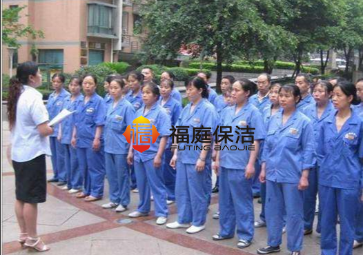 上海學(xué)校日常保潔公司